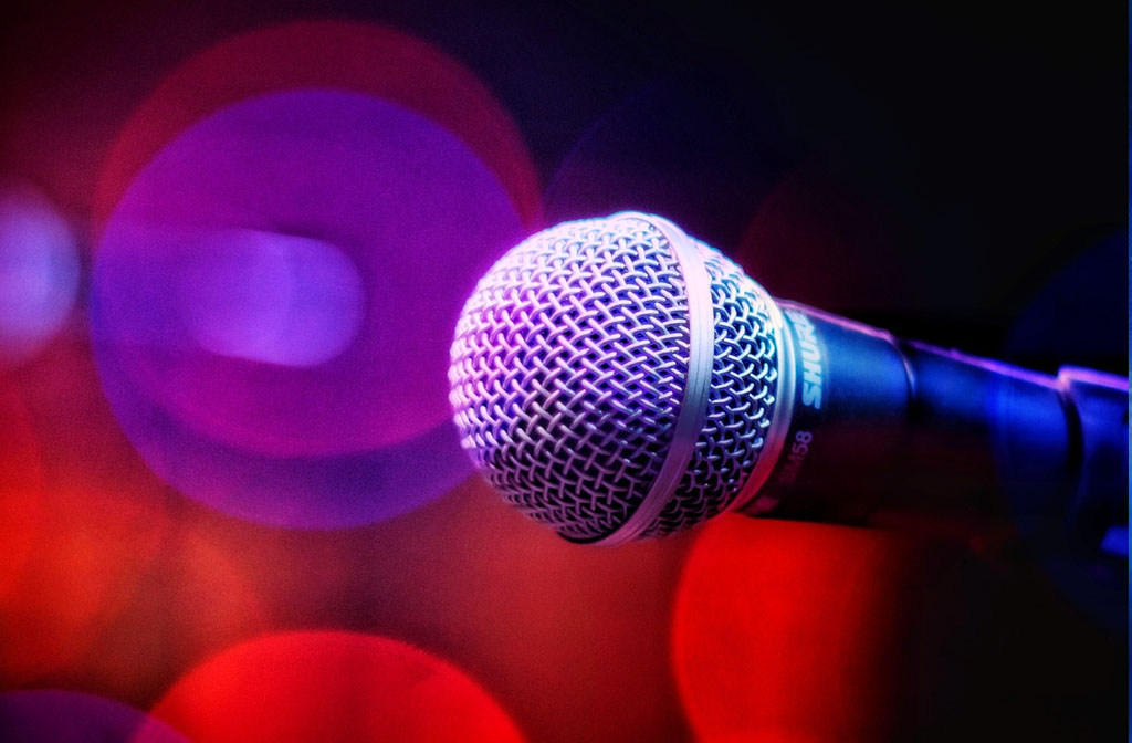 This image has an empty alt attribute; its file name is Karaoke.jpg