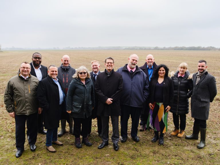 Craig Austin - Director of Environment, Bedford Borough Council, John McReynolds, SVP External Affairs, Laura Church, Chief Executive, Bedford Borough Council, Page Thompson, President, New Ventures at Universal Destinations & Experiences, Mayor Tom Wootton, Cllr Spice The row behind, members of Universal, Environment Directorate and Cllr Weir. Image: Owen Billcliffe/owenbillcliffe.co.uk