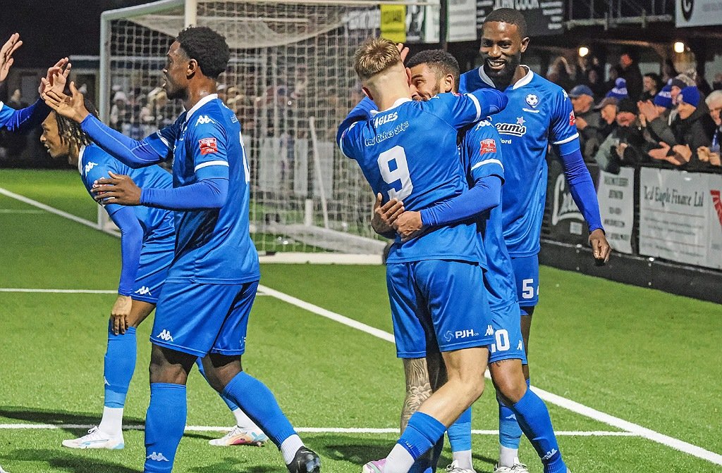 Bedford Town celebrate a goal against Halesowen Town at The Eyrie