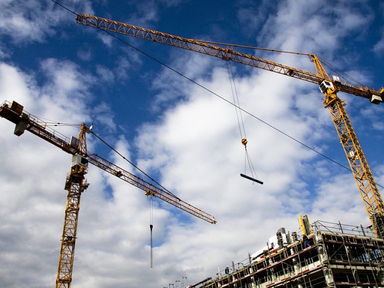Construction site, Crane, Construction machinery development building planning Image Jürgen Rübig Pixabay