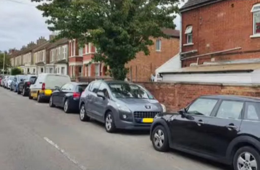Goldington Avenue planning application parking spaces image LDRS Bedford Borough Council