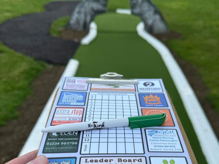 The scoring card for Landmark Golf in Russell Park