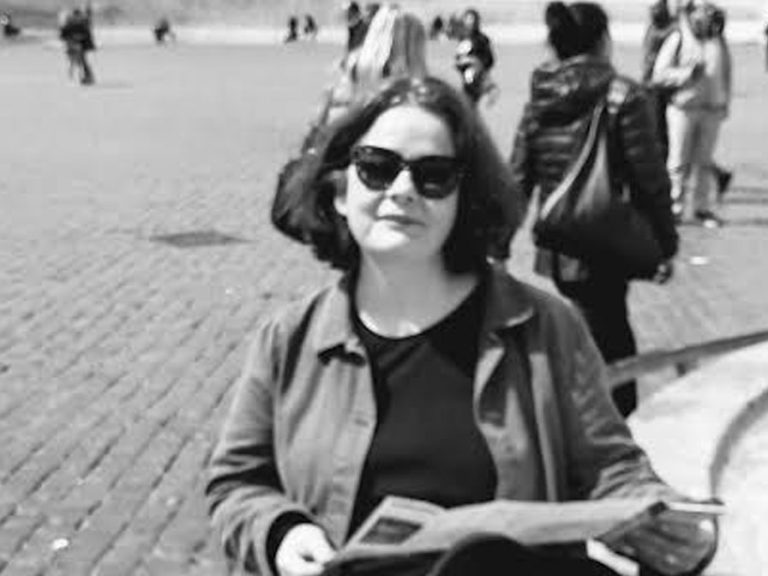 Black and white photo of Laura Pottinger in Rome