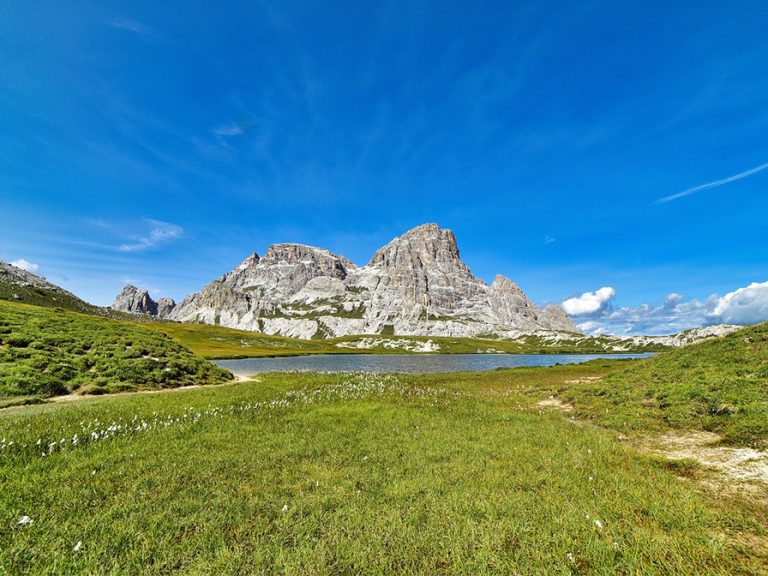 Nature, Mountain, Blue Sky, peaceful Image: Giampaolo/ Mastro Pixabay