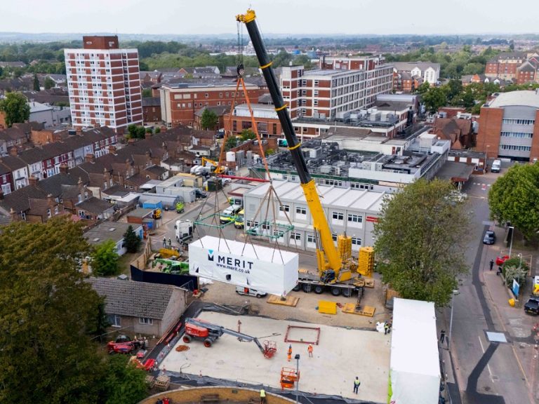 New PODs being craned into position at Bedford Hospital for the new SDEC site