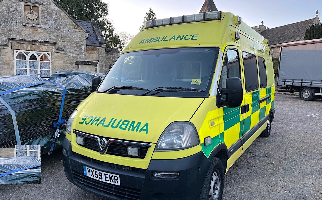 What do you do if you want to buy an ambulance? Look online... Image: Rob Hammond/Leo Williams