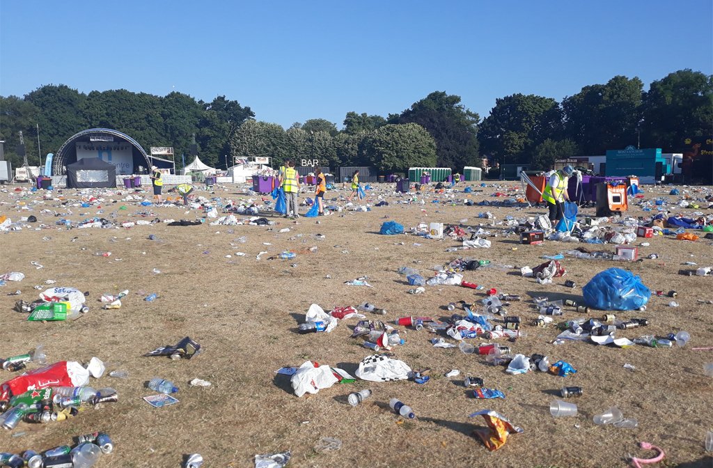 Volunteers clearing up Russell Park during the Bedford River Festival. Image: Bedford Borough Council
