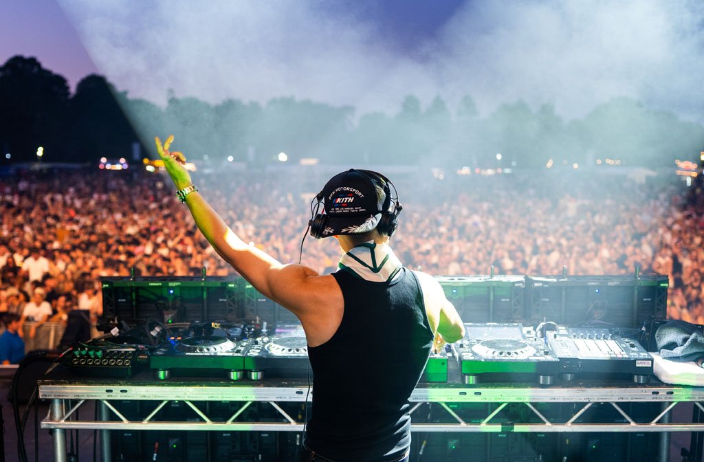 Jax Jones on stage. Image Steven Gordon-Wilson