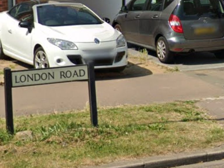 The road sign on London Road in Bedford