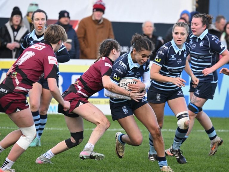 Bedford Blues Women in action against Hitchin Ladies in November 2025