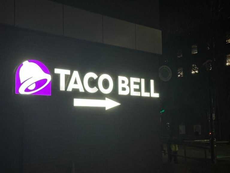 The neon sign of Taco Bell on Riverside Square in November 2025