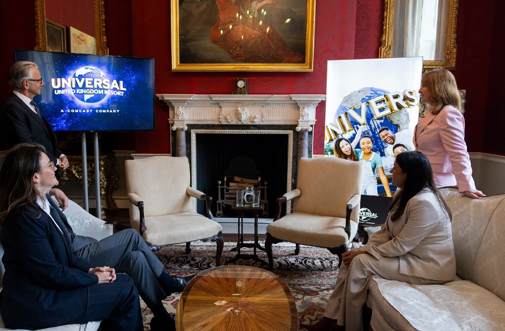 Chancellor Rachel Reeves and Secretary of State for Culture, Media and Sport Lisa Nandy, with CEO of Universal Parks and Resorts Mark Woodbury at No 11 Downing Street. Image: Kirsty O'Connor/Treasury