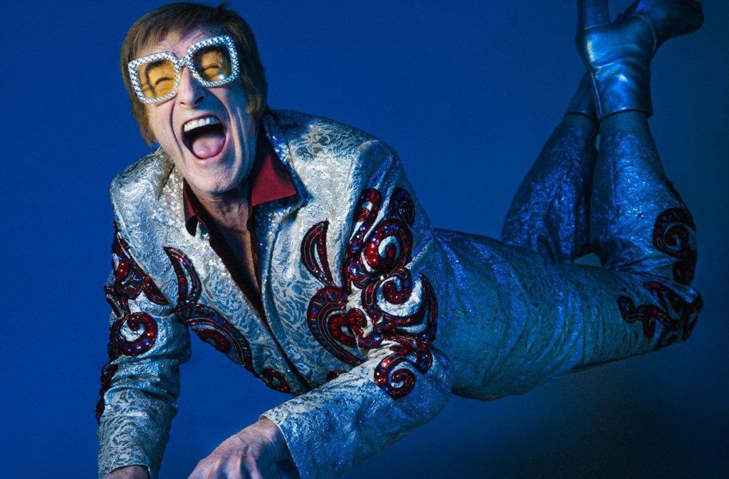 Elton John impersonator at the piano