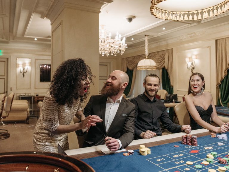 People having fun at a casino table. Image: Pexels/Pavel Danilyuk