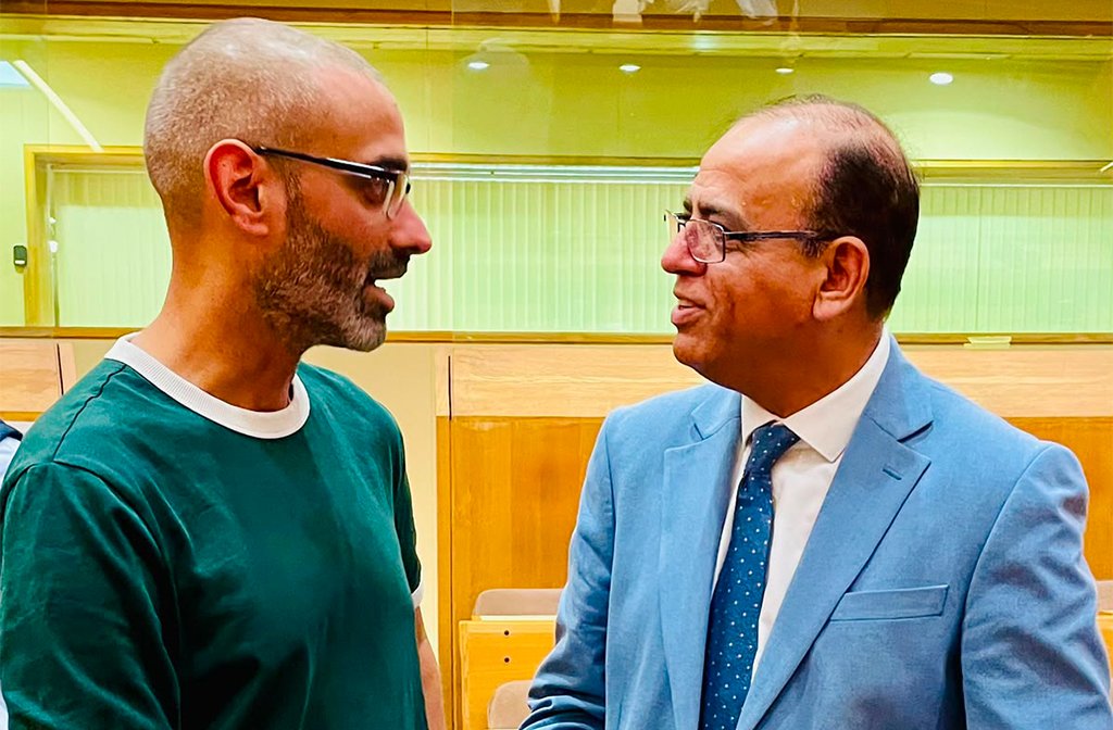(l-r) EMR trainee train driver David, who was on the 3.50pm service from Nottingham to London St Pancras, involved in the train collision just south of Bedford on 19 June and Mohammad Yasin MP. Image: The office of Mohammad Yasin MP.