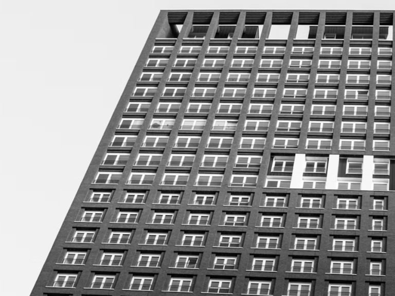 An apartment block in Vauxhall, London, UK Image: Ben Allan/Unsplash.