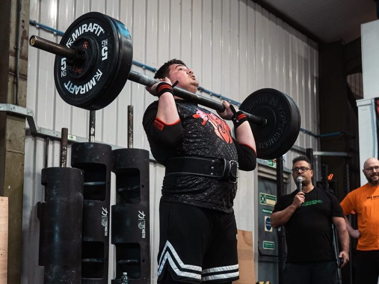 Teen strongman, Liam Stringer lifting weights at the Northamptonshire Strongest Man event